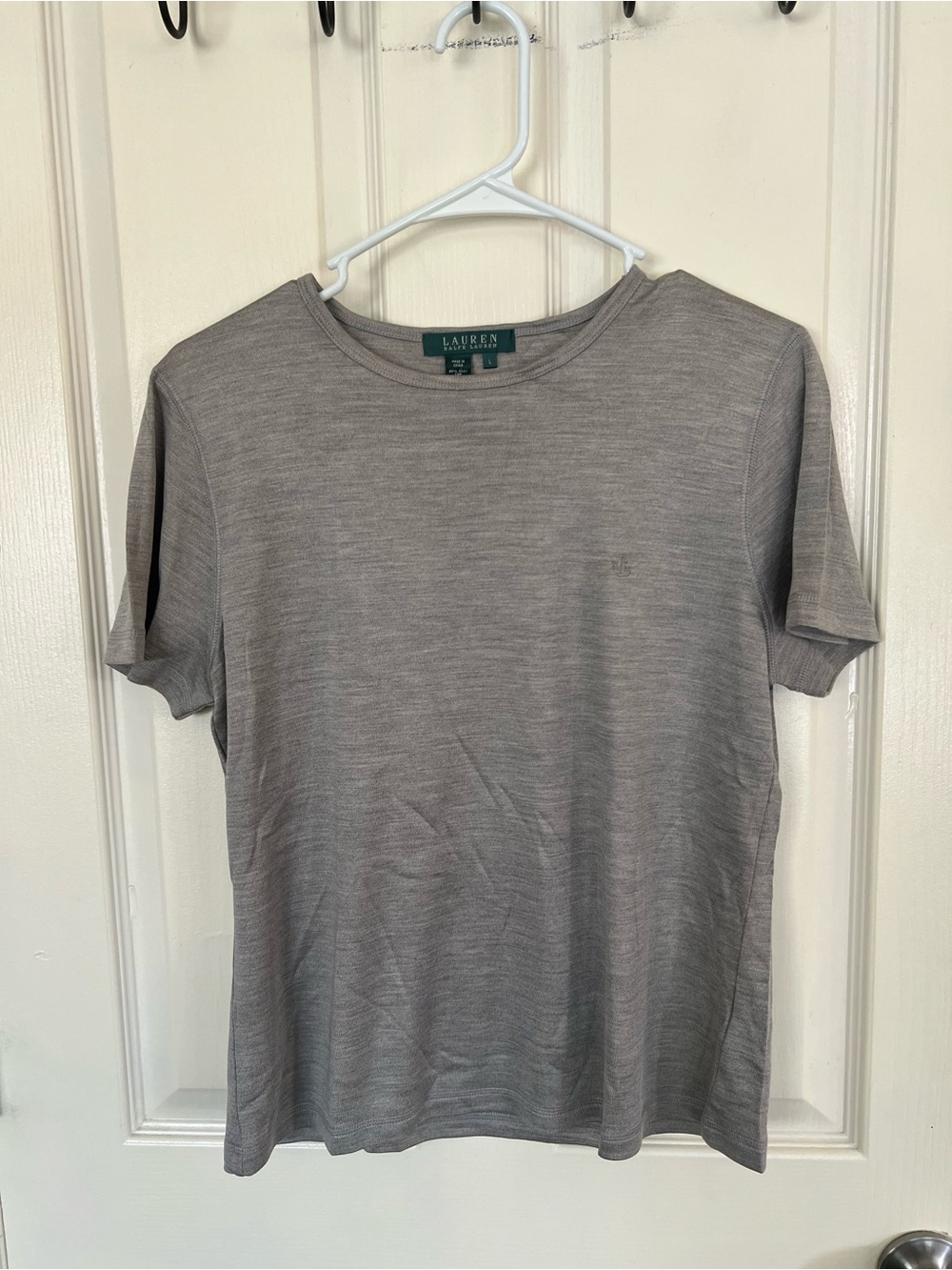 Lauren Ralph Lauren 85% Silk Gray/Taupe Short Sleeve Tee Shirt L